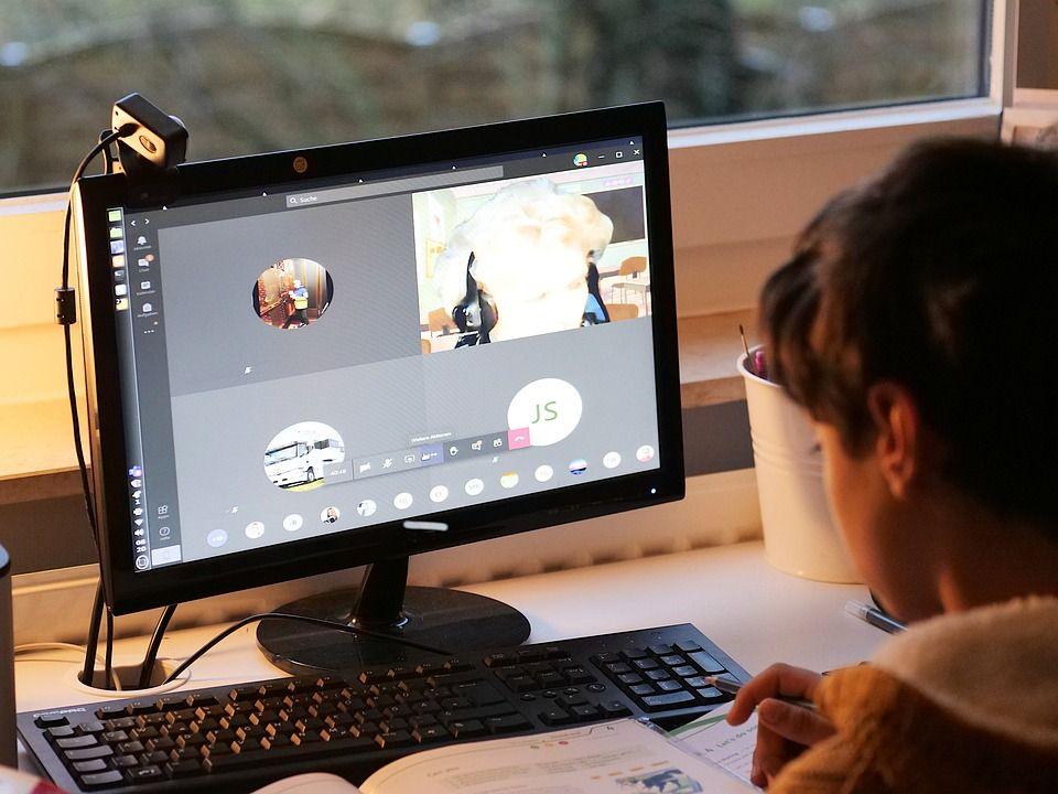Anak dan Internet Bagaimana Menjaga Mereka dari Konten Berbahaya